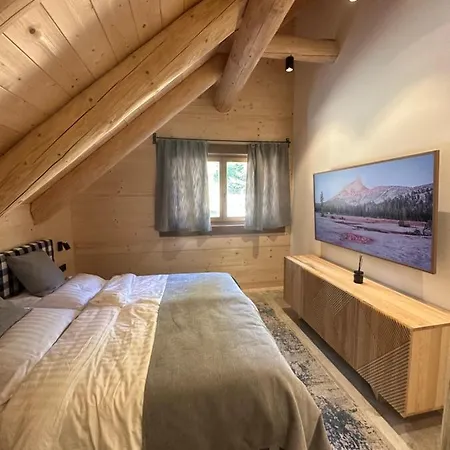 木屋 Non-sens By L'occitane