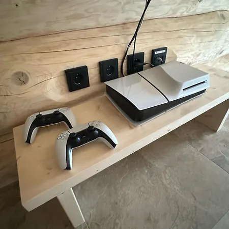 木屋 Non-sens By L'occitane *